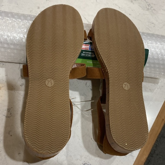 Mossimo Faux Leather Sandals - Picture 7 of 8